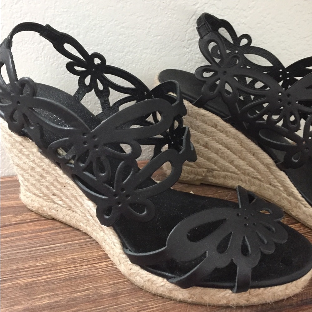 Laser cut leather sandal